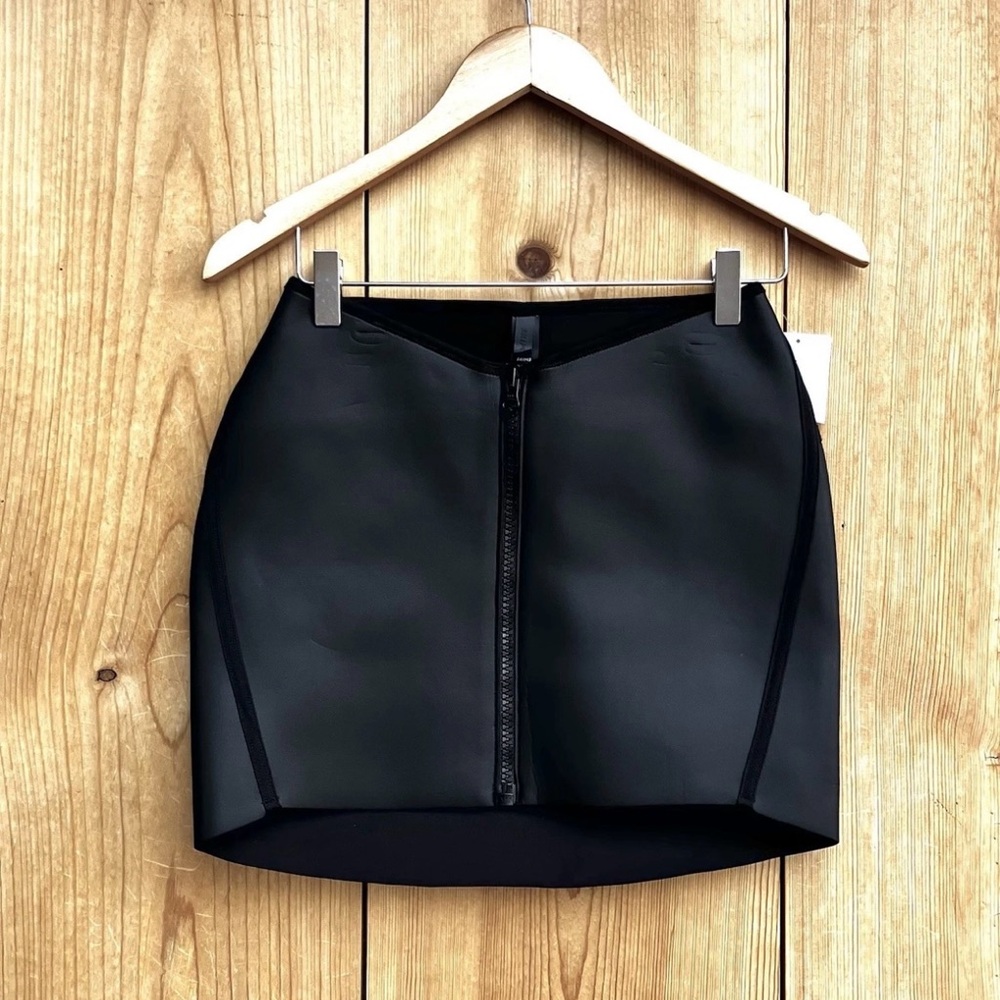 B SKIMS Black Pencil Mini Skirt Asymmetrical Cocktail New Without Tag M